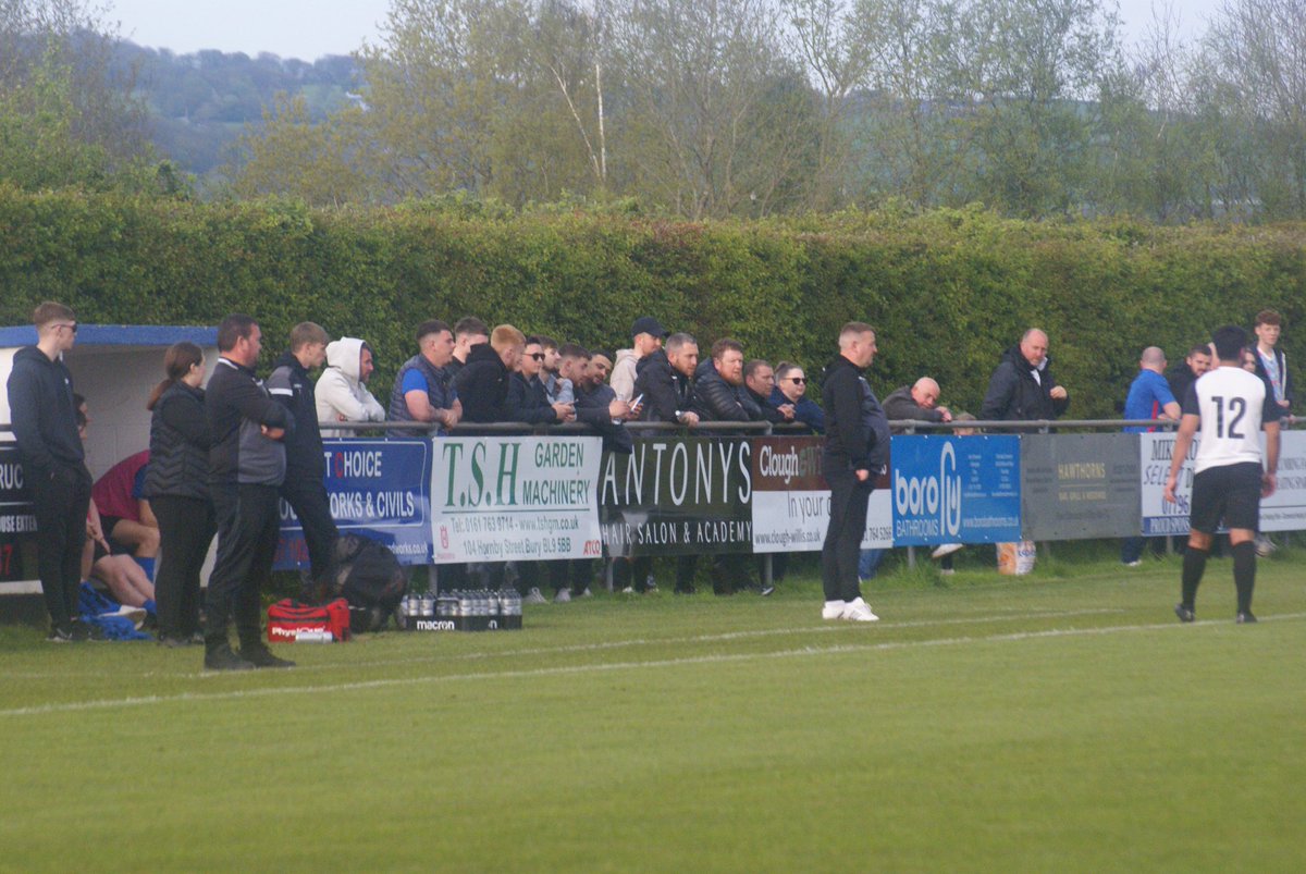 CalsSportsPhoto's tweet photo. The fans come out for the promotion party🎉 Old and young👴👦 @EltonValeFC https://t.co/0V3KXt1fDH