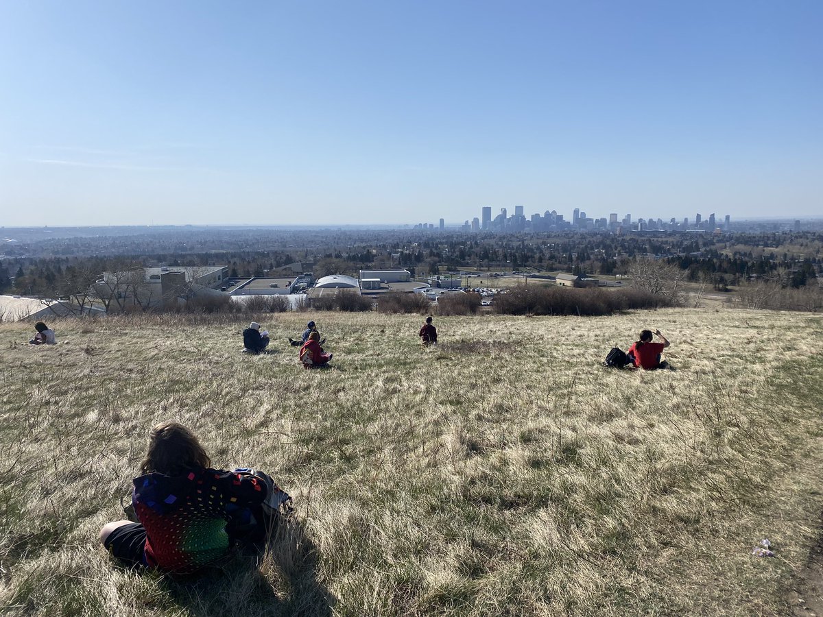 ms_bowersclass's tweet photo. We had the most incredible day learning on the land at Nose Hill Park. A huge thank you to our volunteers and Mother Nature for allowing the day to go so smoothly. https://t.co/eO8nAmLEuQ