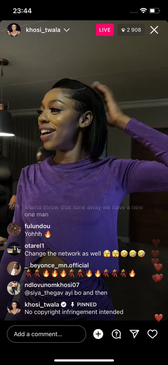booTeeets's tweet photo. The nerve for this girl @RealKhosiTwala to say Multiple-Choice must keep their 100k 🫢😂

Khosi Reigns can you stop giving this girl money because Wow y'all making her forget about the 100k Dollars!!

HAPPY MONTHIVERSARY KHOSI
KHOSI TWALA THE AFRICAN GIANT
#BBTitans #KhosiTwala https://t.co/rCU2ScHTst