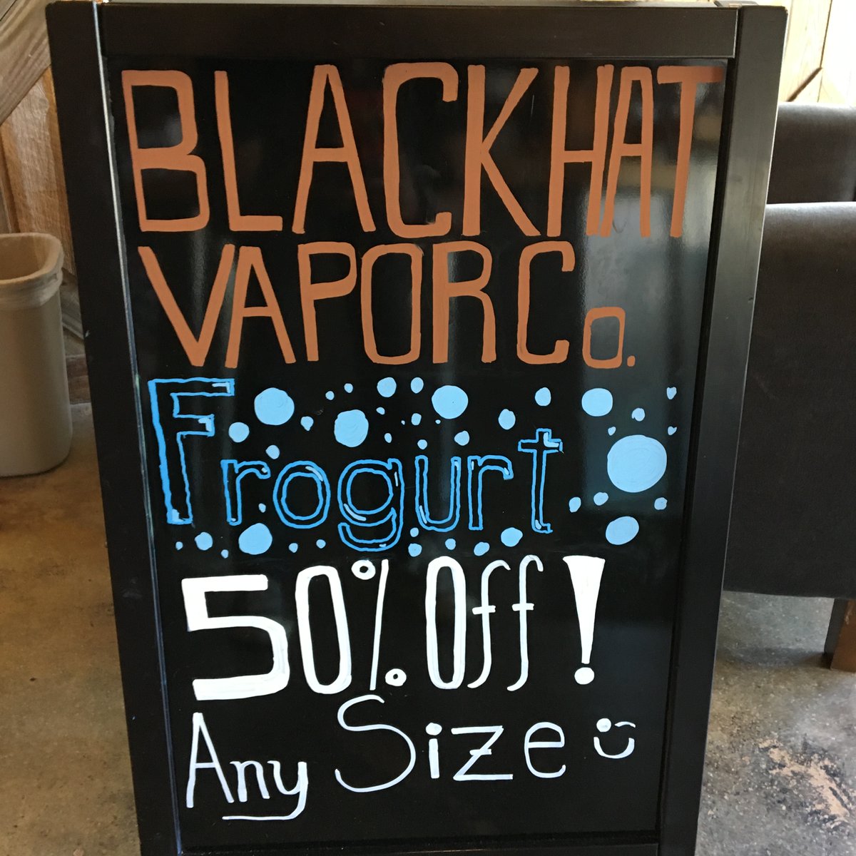 blackhatcigs's tweet photo. Frogurt is the Flavor of the Week: We took some froyo and tossed in some kiwi, pineapple, and lychee. It's amazing and 50% off all week at the shops!
————⠀⠀⠀
✌️❤️😤⠀⠀⠀
————⠀ ⠀⠀

#vape #vapeshop #ecig
#ecigarettes #ejuice #eliquid 
⠀ https://t.co/zzV9Ysq8bO