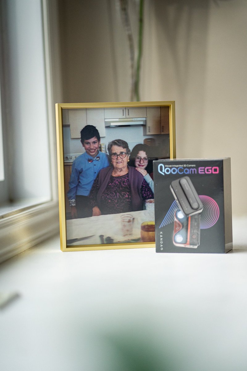 amoranelli27's tweet image. Thank you!  @KanDaoVR I was so happy to win this contest. An amazing QooCam ego and 3D photo frame. Thanks for everything! #qoocamego #contestwinner #kandaovr