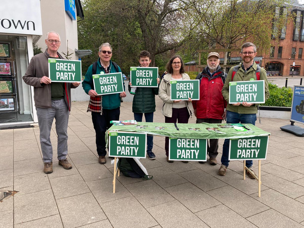 cando_leeds's tweet photo. The #GreenWave continues across #Leeds. Top quality candidates. Awesome teams. Passionate about community. What a great recipe for success! 

#MakeLeedsGreen 
#GetGreensElected 
#VoteGreenMay4th https://t.co/MPs7hKkMXf