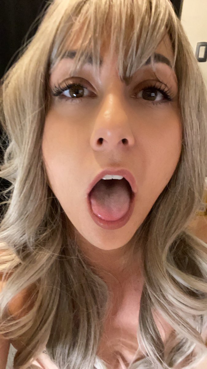 JennaSecrets87's tweet photo. You know what to put in this mouth 🍆💦💦💦 Links in bio 🔥🥵😘 #onlyfans_girl #onlyfansleak #onlyfansbabe https://t.co/KOVrz3FU6I