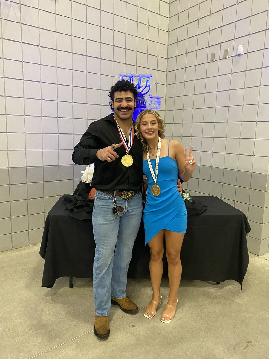 kristinkenn's tweet photo. Had such a great time getting ready for The Rocky’s!! So many great accomplishments made by our athletic programs !!  Love seeing @ReiverCheer looking like some champs 🫶 #sailsup #goreivers @GoReivers https://t.co/SsQvLBGn0v