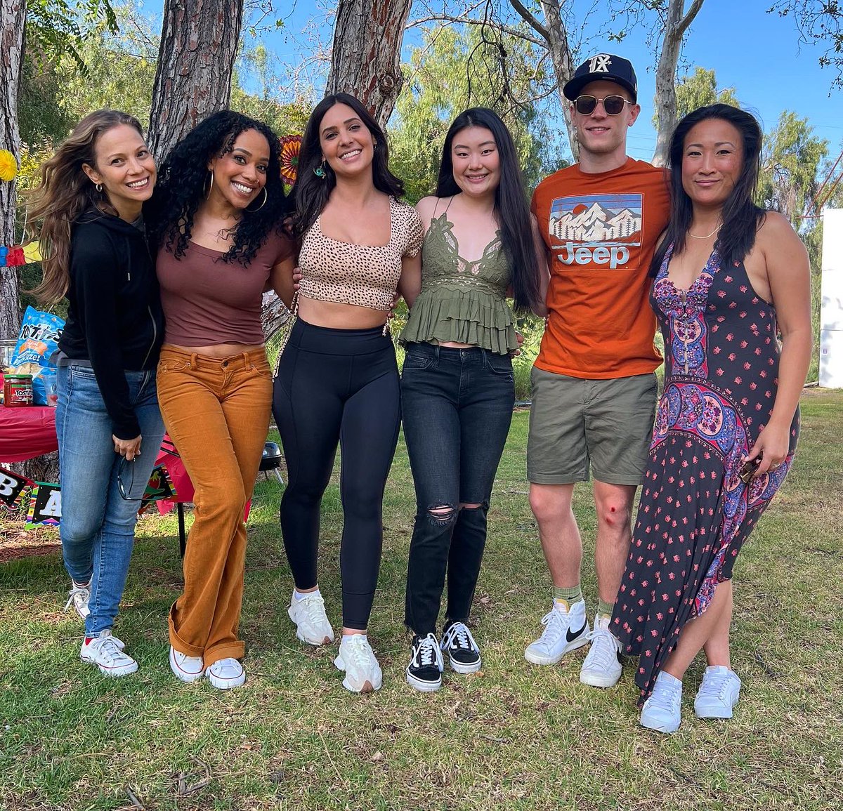 vgraceactress's tweet photo. Celebrating our beautiful @camilabanus, her dedication to Days all these years, and her exciting new chapter in life!! So happy for you, girl!  Xoxo😍🥰❤️ #Days #DaysofOurLives #dool https://t.co/hD4YUhz6cM