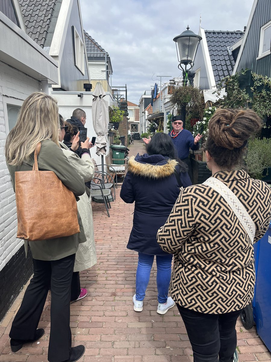 UrkPromotie's tweet photo. Vandaag in samenwerking met @Museumopurk vertegenwoordigers van destination management companies kennis laten maken met Urk. Een Ginkiestocht en bezoek aan de nieuwe visserij experience mochten natuurlijk niet ontbreken! https://t.co/PSeMaK0dOz