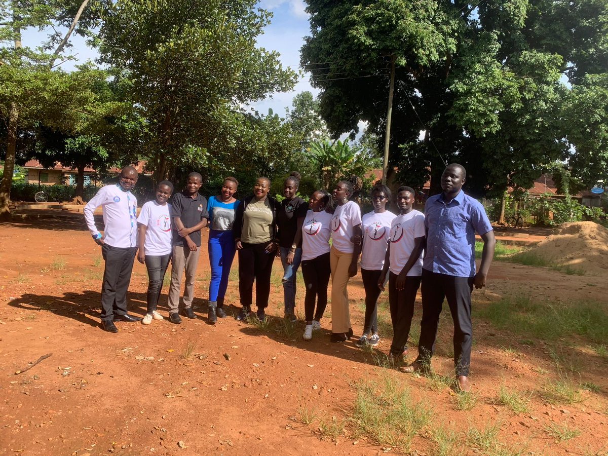 raweraratego's tweet photo. Today in partnership with @Dr Idda Odinga foundation and @she makers, we had a mentorship session at Sega Township Secondary where the girls were taken through teenage pregnancy and GBV. 
#istandwithher https://t.co/6bXCcfOQEL