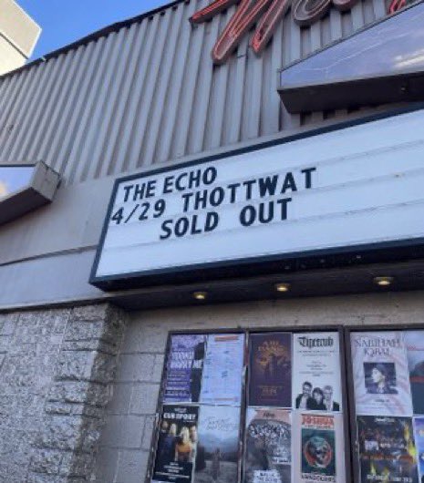 BEAR1BOSS's tweet photo. Me &amp; icy sold out a LA LIVE NATION TICKET MASTER event with no deals ! 😵‍💫 the new age A&amp;RS really must don’t seee this stuff https://t.co/cwWrWEfzQv