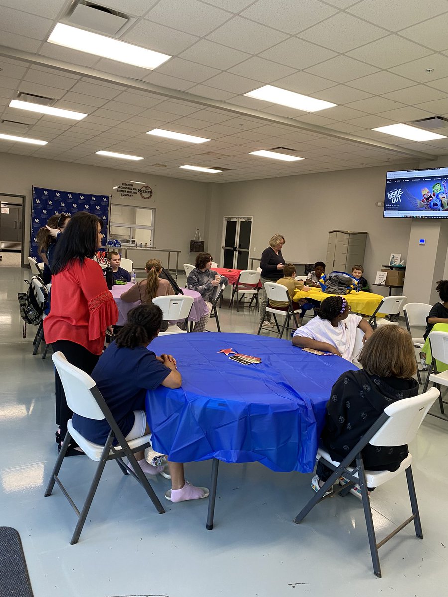 CCPSVirtual's tweet photo. Proficiency, Pajamas, Pizza, and Popcorn are the theme of the day as our elementary students celebrate and prepare for KSA testing next week! 

#vla #ccpsvla #onlinelearning #kyonlinelearning #ccps https://t.co/oboPQctbra