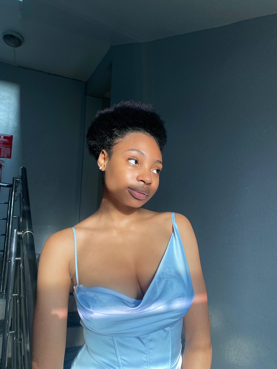 Suzzysuzzz's tweet photo. My skin will forever skin !! https://t.co/OlPP1LxvyW