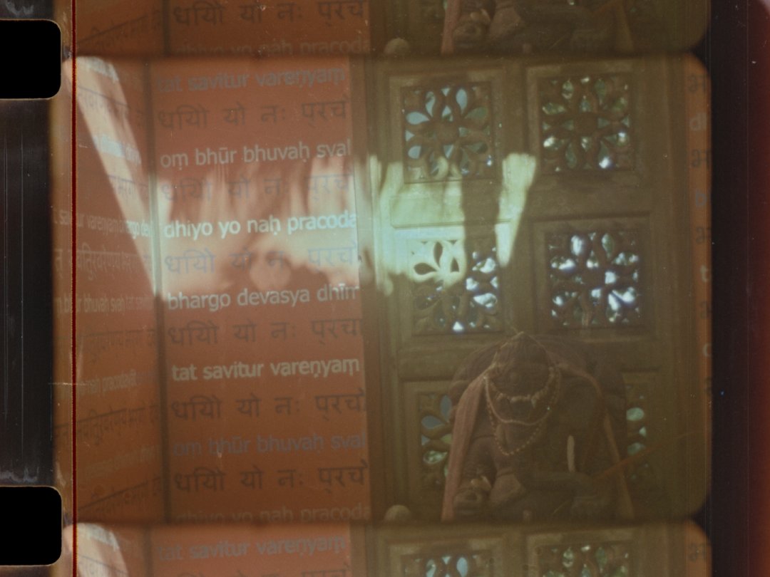 FrameDiscreet's tweet image. Recent work by Bridget Farr Redmond
Timed &amp;amp; Flat versions
16mm Colour Film OverScan