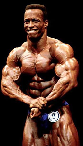 MuscleMecca1's tweet photo. Shawn Ray - 1991 Arnold Classic Winner!!!
https://t.co/cAOgqKleJK
#lobforever #bodybuilding #bodybuilder #gym #gymlife #gains #ronniecoleman #ifbb  #ifbbpro #biceps #hadichoopan #arnoldschwarzenegger #LegendsOfBodybuilding #ShawRay #ArnoldClassic1991 https://t.co/dPH1JHB5kw