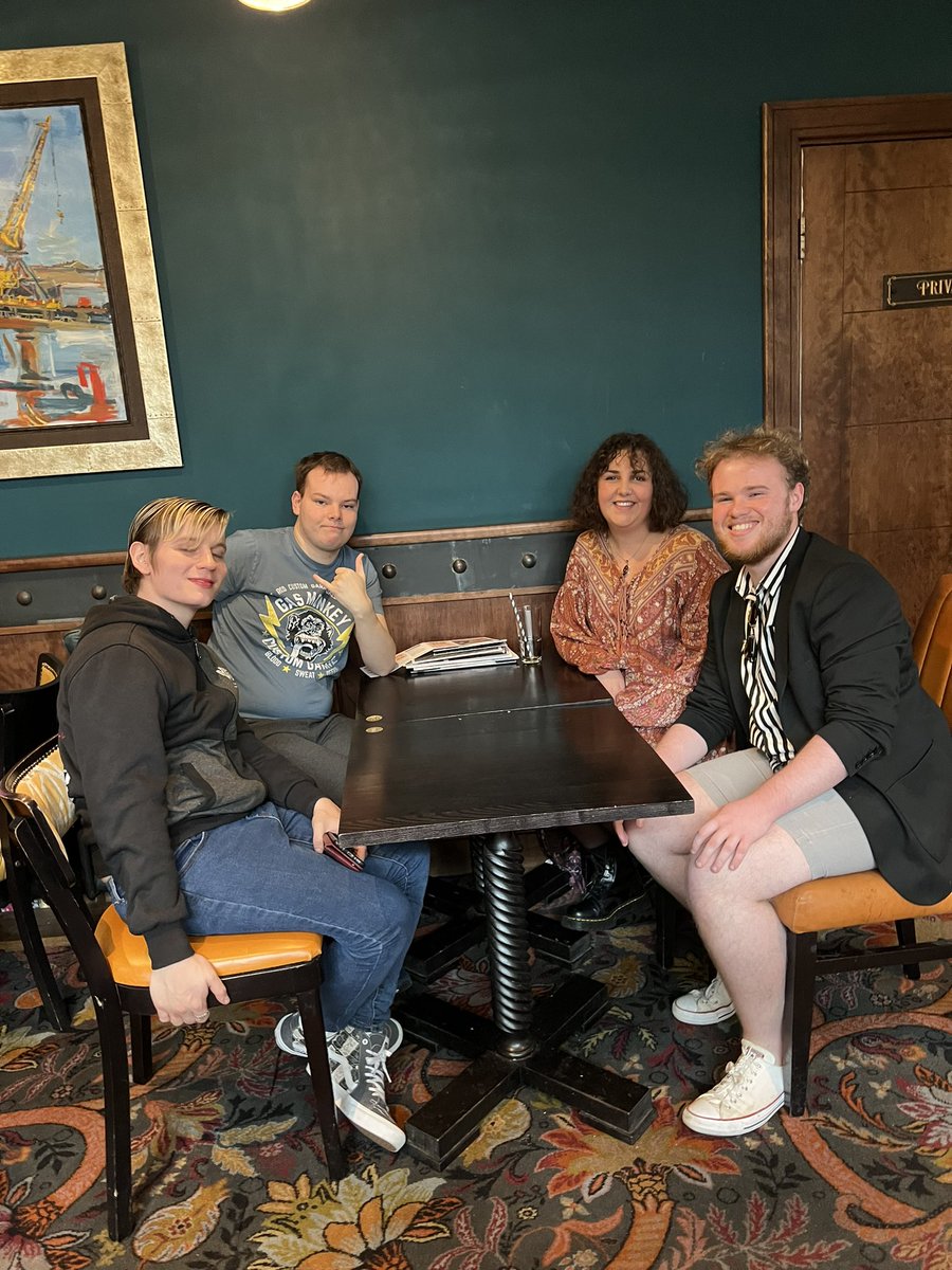 EthanAaronBanks's tweet photo. Lovely to go for lunch with and see my @sunderlanduni #BAJournalism pals today before I leave for #Essex. https://t.co/dhOP6twjZG