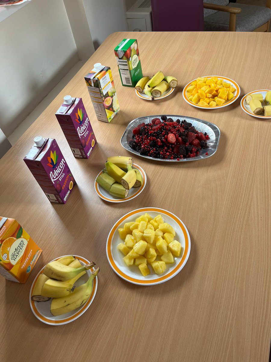 Christine 🌻 (@christinee_ot) on Twitter photo 'Out & about' group today on Elm Ward. Our service users made their own smoothies, then enjoyed a walk in the park. The many benefits of connecting with nature include: enhanced mood, reduced stress, anxiety & depression & improved physical health ☀️
<a href="/UpneetRiar/">Upneet Riar</a> <a href="/GMMH_NHS/">Greater Manchester Mental Health</a> 'Out & about' group today on Elm Ward. Our service users made their own smoothies, then enjoyed a walk in the park. The many benefits of connecting with nature include: enhanced mood, reduced stress, anxiety & depression & improved physical health ☀️
<a href="/UpneetRiar/">Upneet Riar</a> <a href="/GMMH_NHS/">Greater Manchester Mental Health</a>