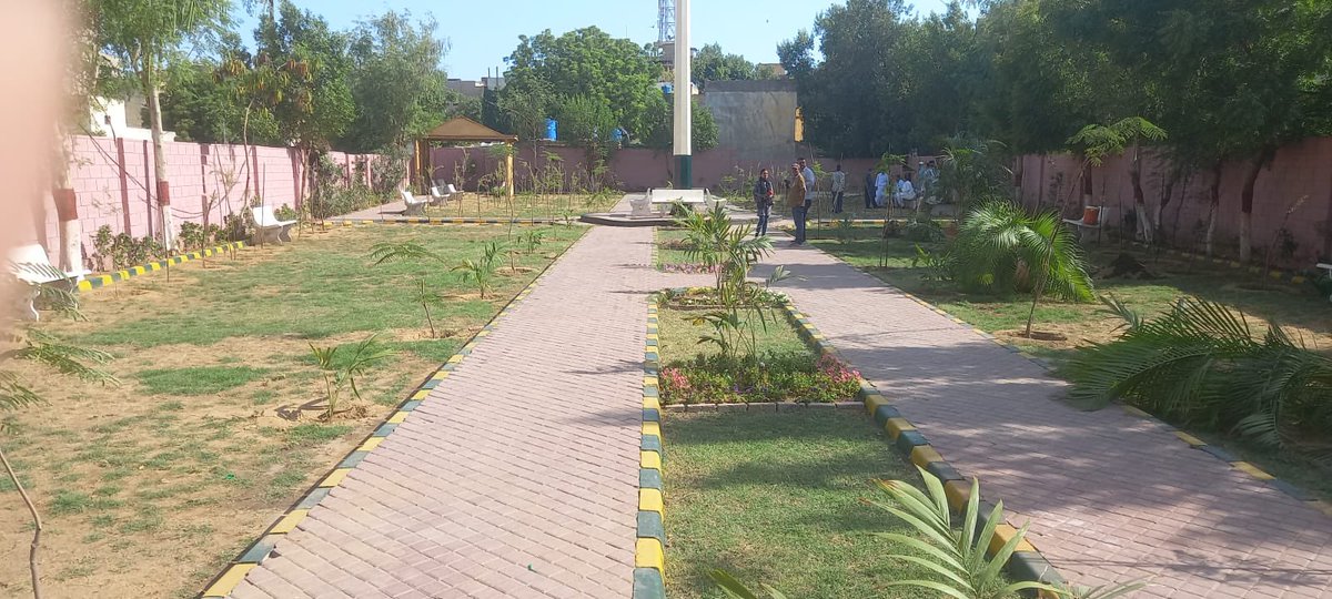 DCKhiCentral's tweet photo. #Project57 of #Project100 is the Family Park in Block B North Nazimabad rehabilitated by DMC Central. This neighbourhood park was abandoned for over a decade, has now been revived by installing grey water system. https://t.co/Qm5FTMxH6u
