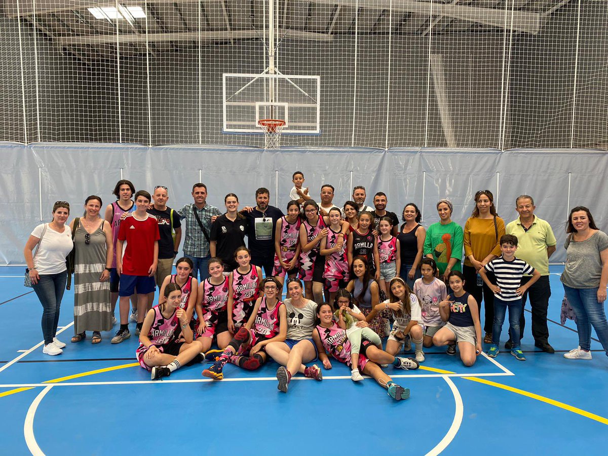 ARMILLACB's tweet photo. Seguimos con nuestro📝 Resumen del #FindeCBA
El #InfantilFemenino #AcademiaMatélitesCBA cae en su eliminatoria de cuartos, contra @cbcostamotril
Una experiencia nueva para este equipo de guerreras ante un gran rival como es Motril. https://t.co/1bKOeaf1fM