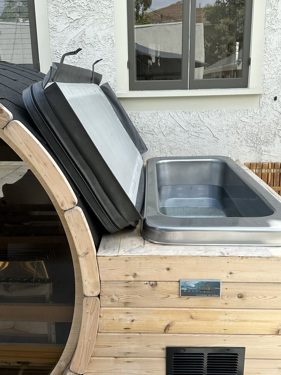 Ross Mackay tweet media