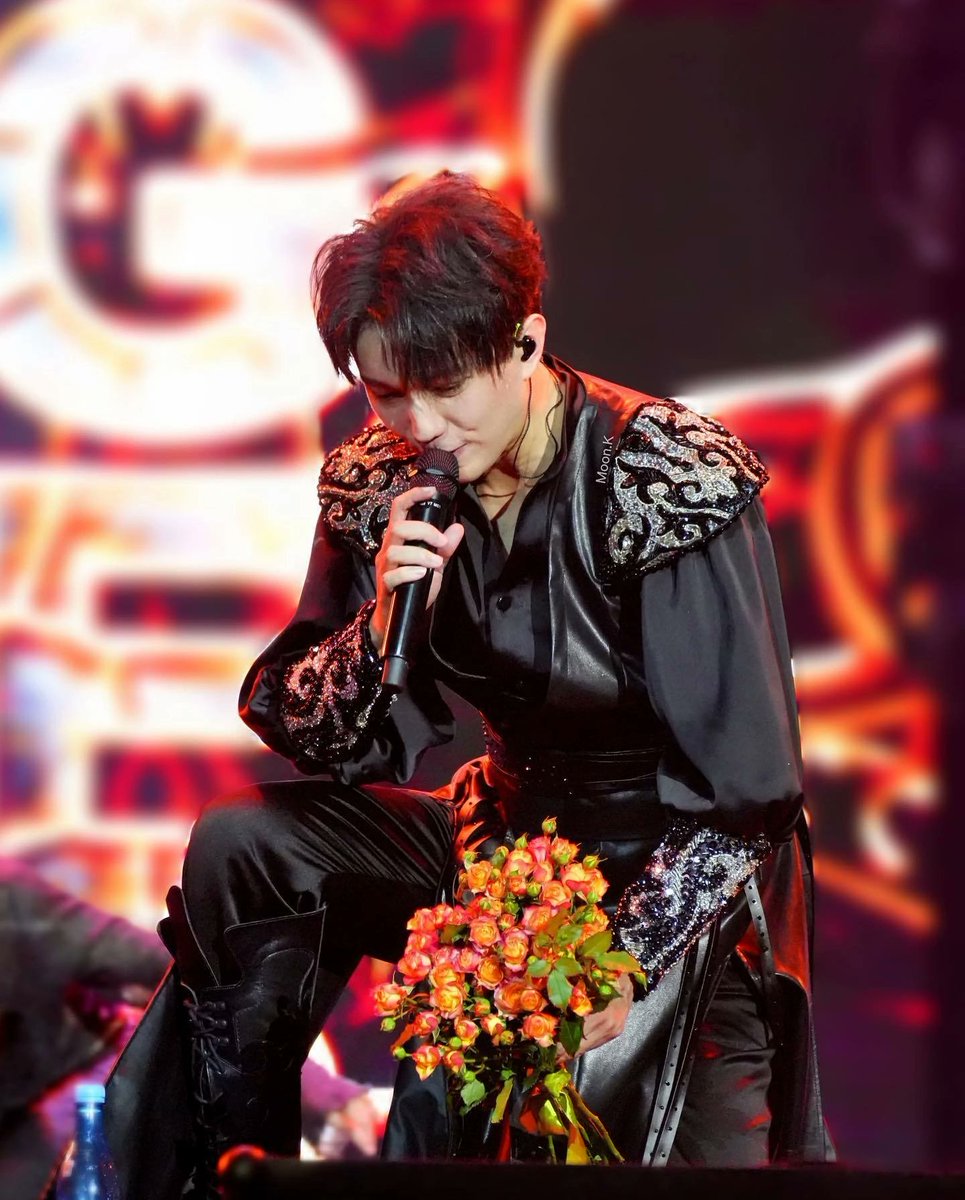 Dimash_EurasianDears tweet media