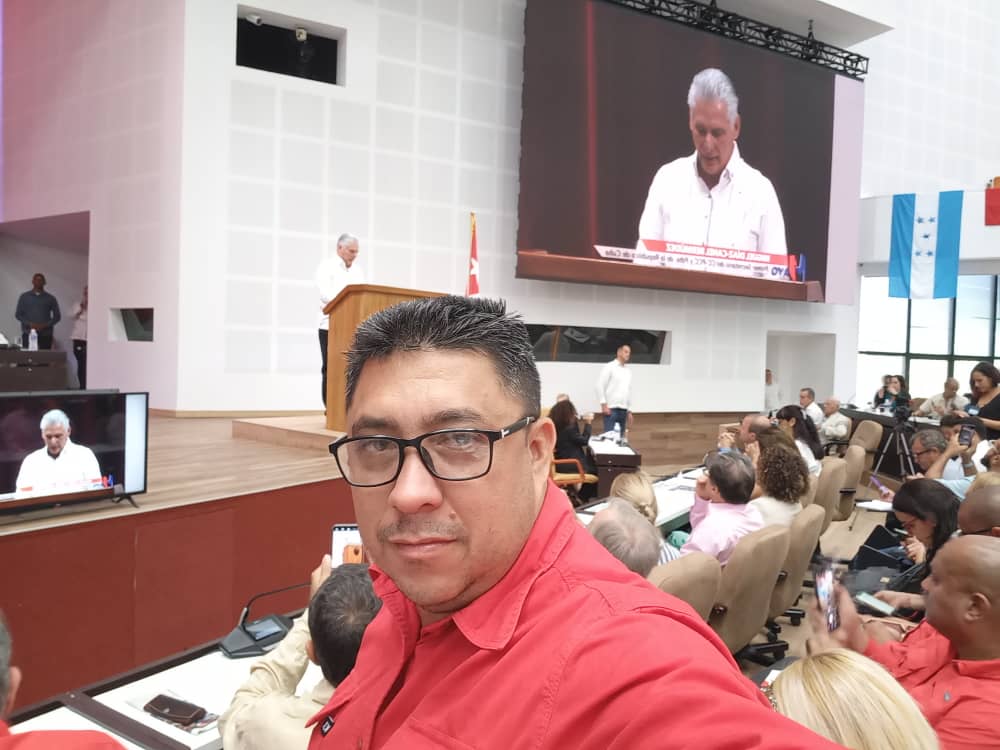 Concejo_ccs's tweet image. Delegación Venezolana se distribuyó en las mesas técnicas para dar los aportes necesarios en el Encuentro Internacional que se desarrolla en la Habana, Cuba

@jimmygudino 

#TrabajadoresConMaduro #2May