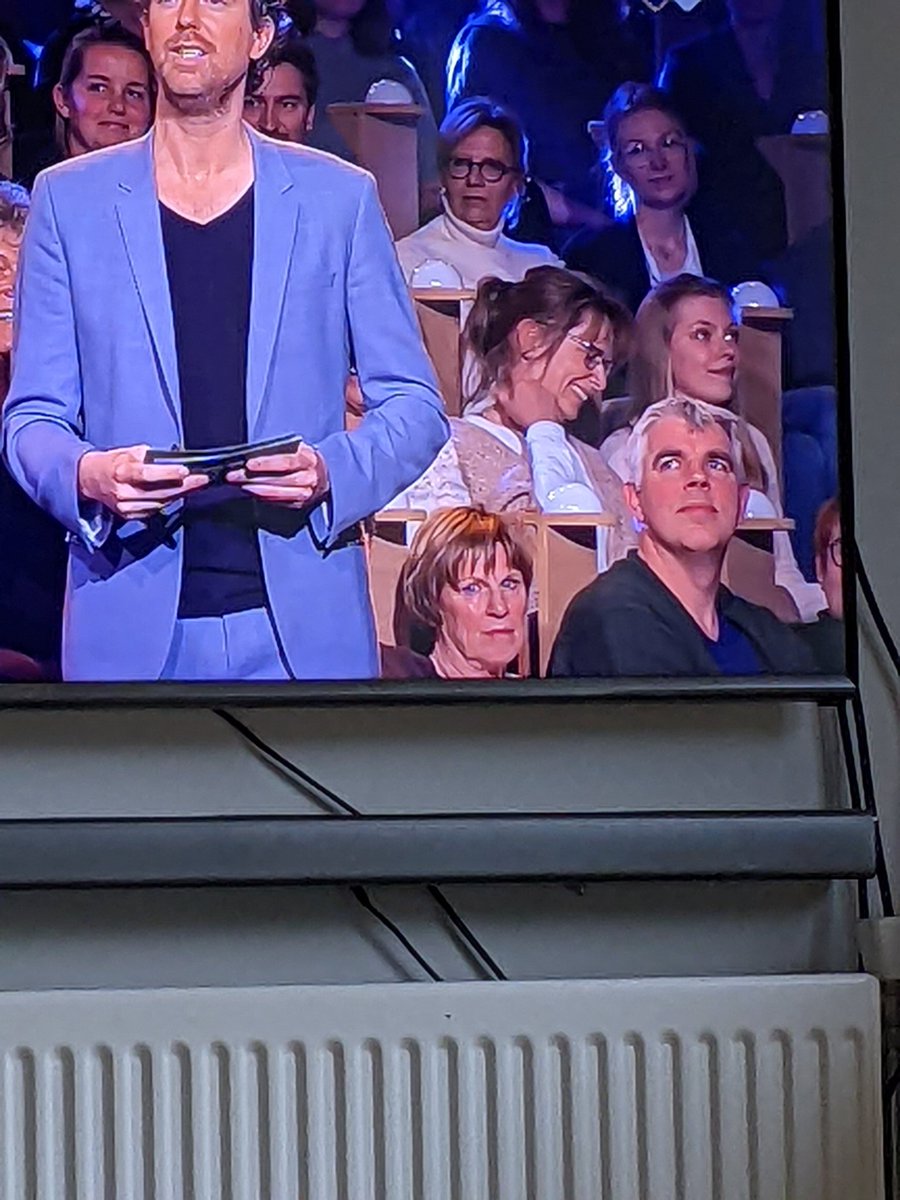 Hé, <a href="/GVR73/">Rutger Kiezebrink 🎵</a> in het publiek!