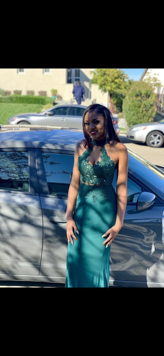 kiiksters's tweet photo. ‼️Please repost‼️If anyone in the Bay is in need of an outfit for prom and can't afford one please let me know. I have these 4 were only worn once. https://t.co/OqLsr3qir5
