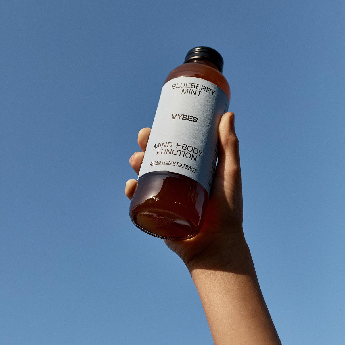 Kickstart your day with a burst of energy. 💥 Introducing  <a href="/idrinkvybes/">VYBES</a> Blueberry Mint CBD drink – the best way to give yourself a refreshing start. Made with blueberry juice, fresh lemon juice &amp; a hint of mint. This tonic contains 25mg of Hemp CBD. idrinkvybes.com