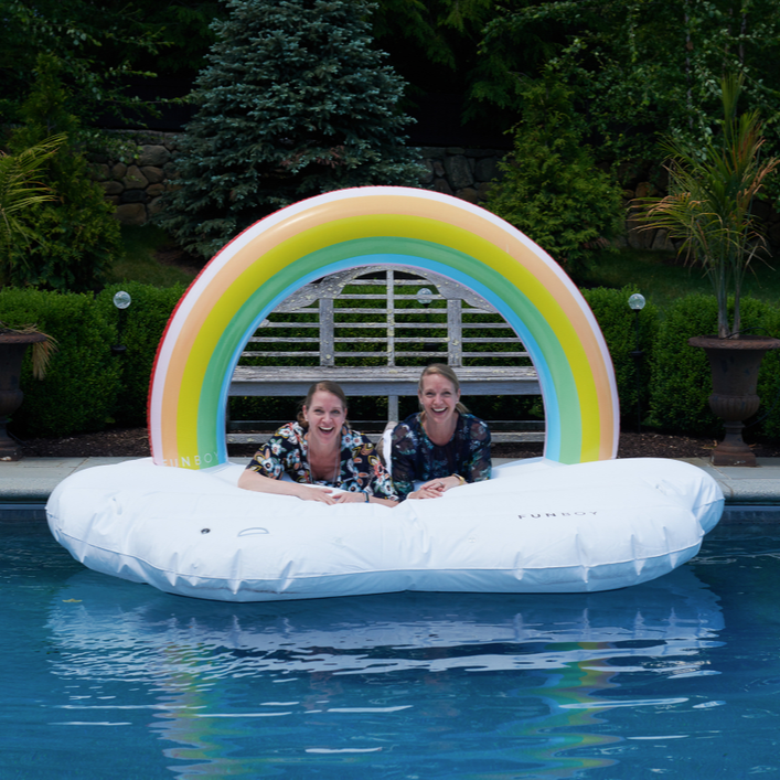 DianeJamesHome's tweet image. Today's mood... After all, it's our birthday! We hope your day is filled with rainbows, too.
📷 @janebeilesphoto

#poolfloat #rainbowfloat #birthdayfun