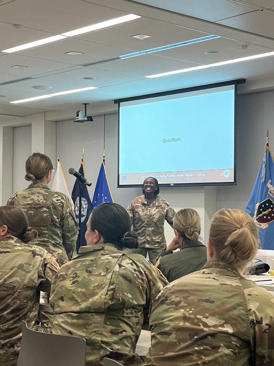 JKBabyDoc's tweet photo. LTG Telita Crosland teaching us to “practice disciplined civil disobedience” at the Female Physician Leadership Course #FPLC #FemaleMilDocs @MHSWomenMDs https://t.co/RNxggYzaUv