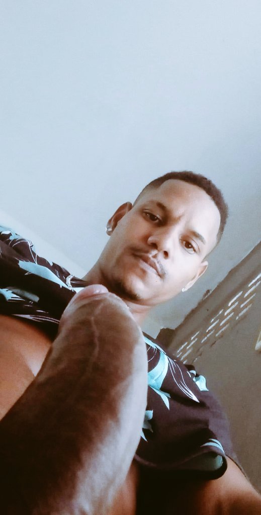 MacielS98613236's tweet photo. Nos 2 si olhando k😈 https://t.co/cNUCS7CfcN