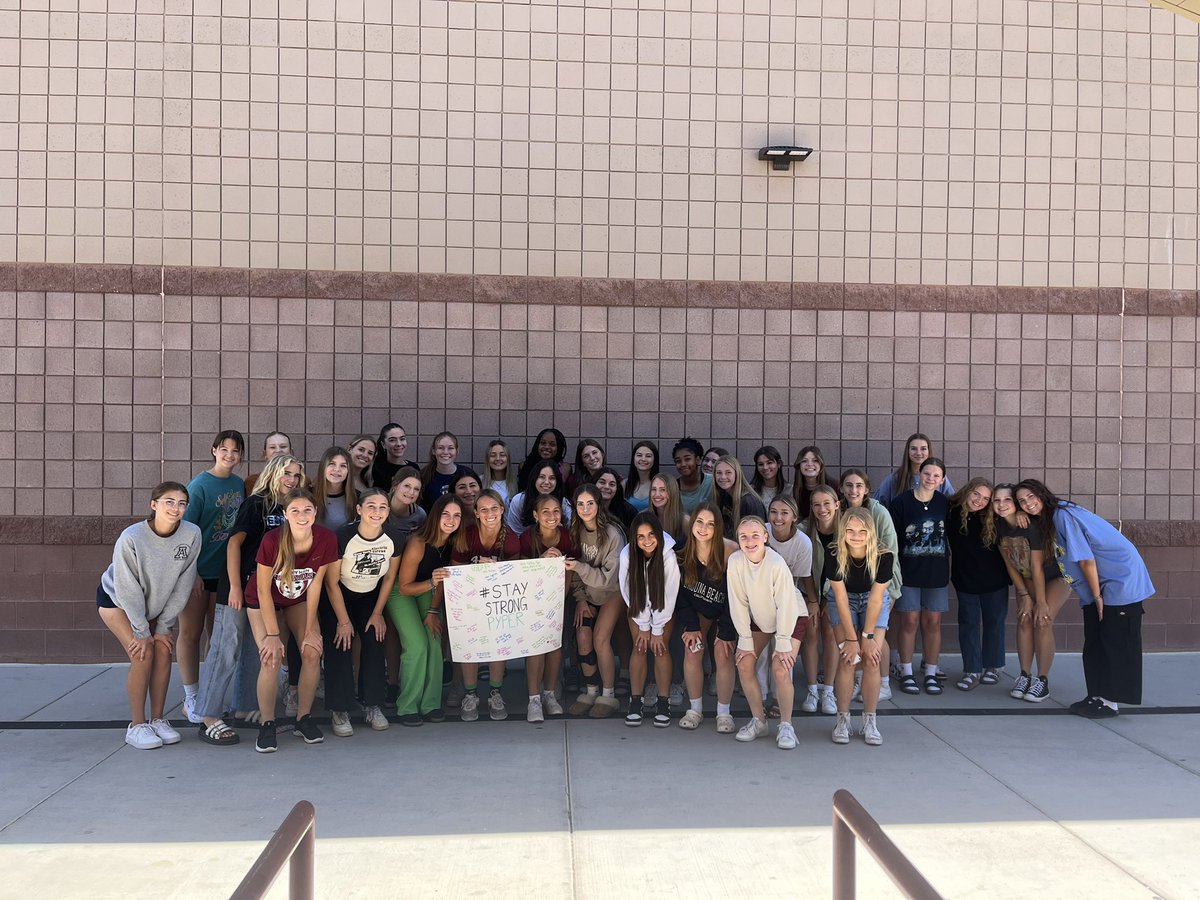 Perrygsoccer's tweet photo. we love you pyper๐ค #pyperstrong @AZArsenalSC @perry_pumas https://t.co/EwzX2Yqgaa