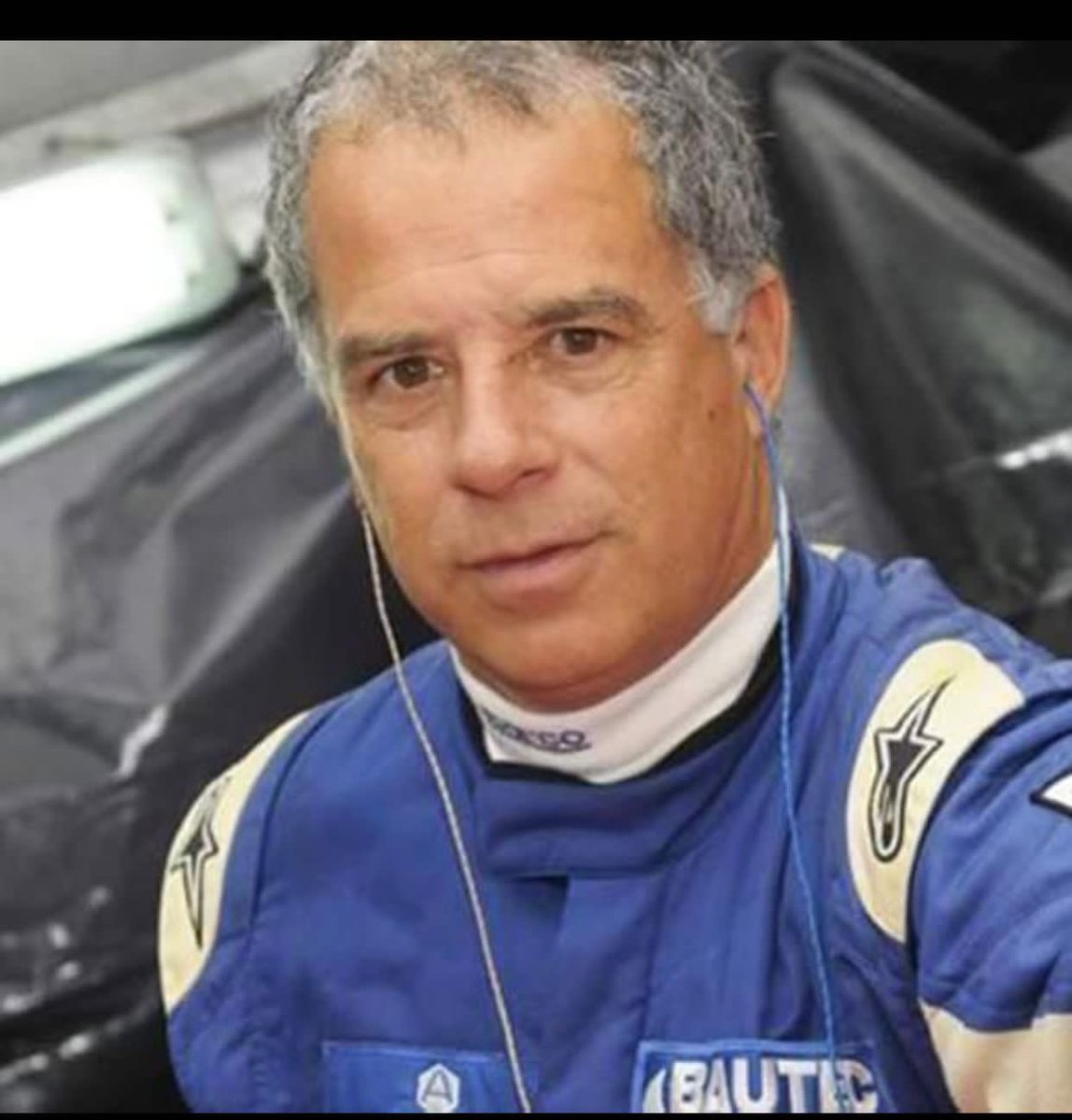 sebastianelias4's tweet photo. .@ERC_Radio de 22:00 a 23:00 por a.m. 830 y a.m. 1130 en los grandes especiales de #EntreRuedasYCaminos hoy rendimos homenaje al piloto Roberto #Tito urretavizcaya #HacedoresDelTC https://t.co/rnD7VUN8ky https://t.co/ZxKphEjzju @tomyurreta @pueblo830 https://t.co/7jdDTp7VLT