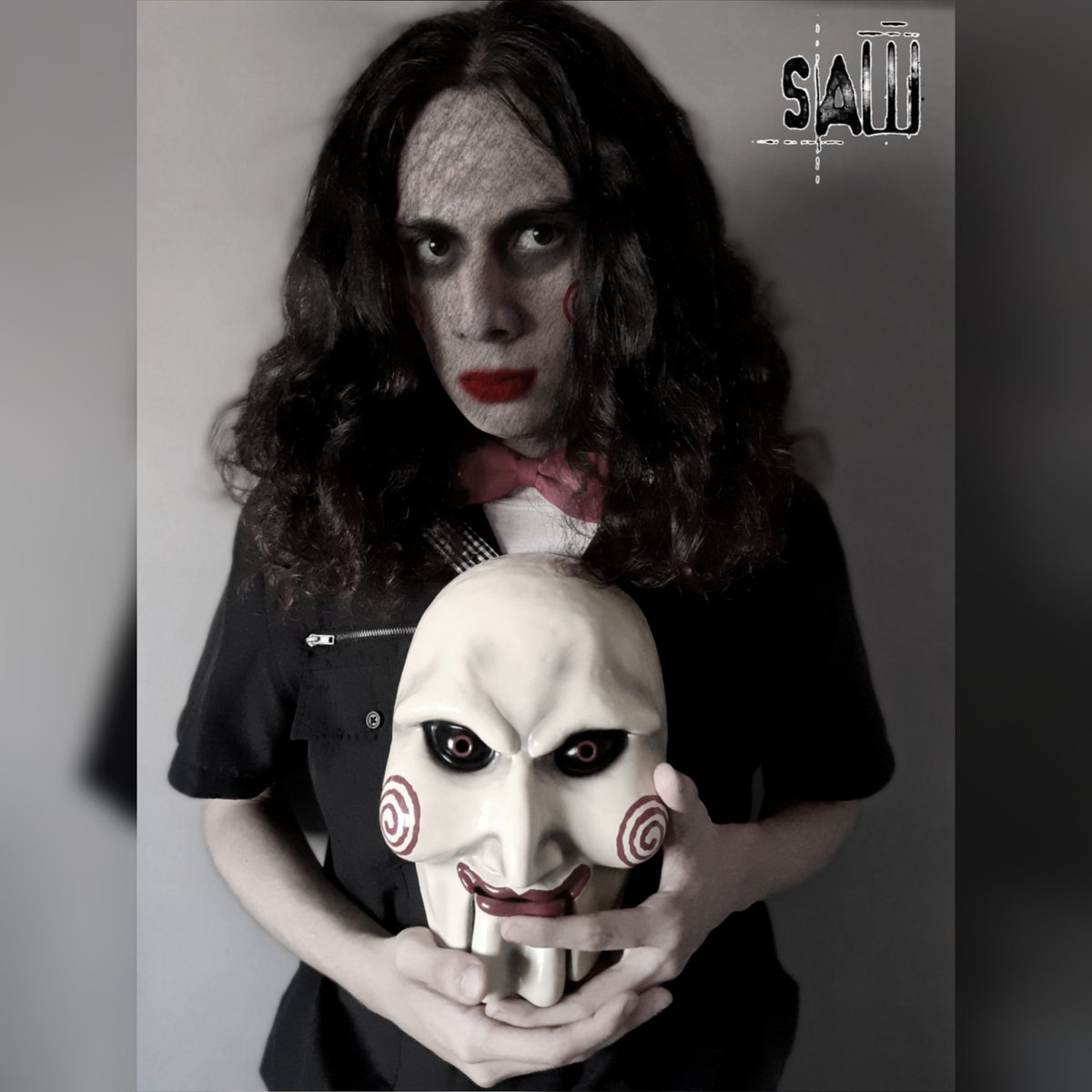 Yandere_Senpai_'s tweet photo. Live or die
#cosplay #cosplayerlife #cosplayers #cosplaymale #cosplaying #cosplayersmexico #cosplayphoto #cosplayermexicano #jigsawkiller #jigsaw #jigsawmovie #jigsawcosplay #sawx #sawthemovie #saw10 #sawmovie #sawmovie #saw #sawcosplay #tobinbell #amandayoung #dbd @Saw https://t.co/aah3cw2bZj