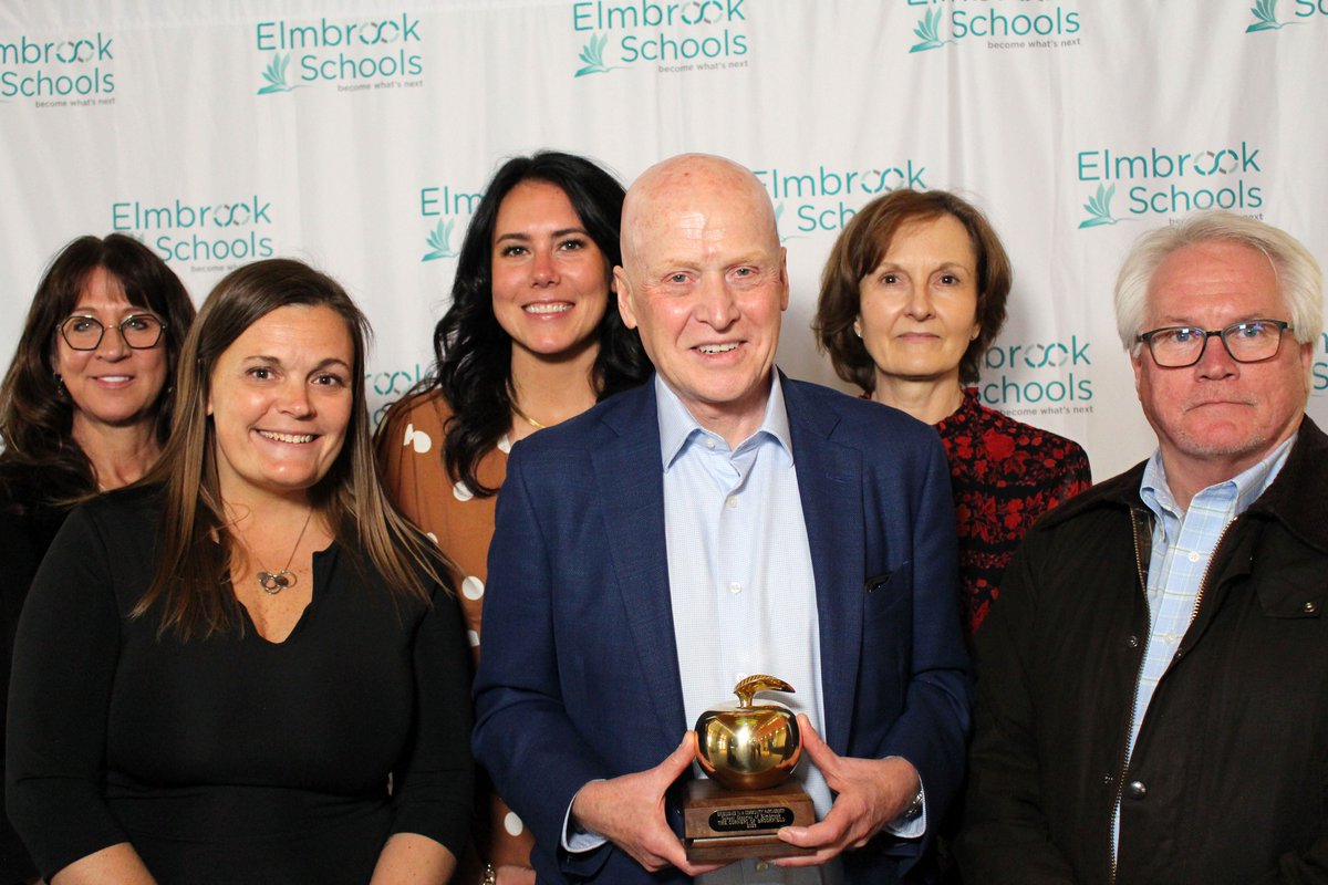 Congratulations The Corners of Brookfield, 2023 Golden Apple Recipient for the Excellence in Community Partnership Award.  #becomewhatsnext