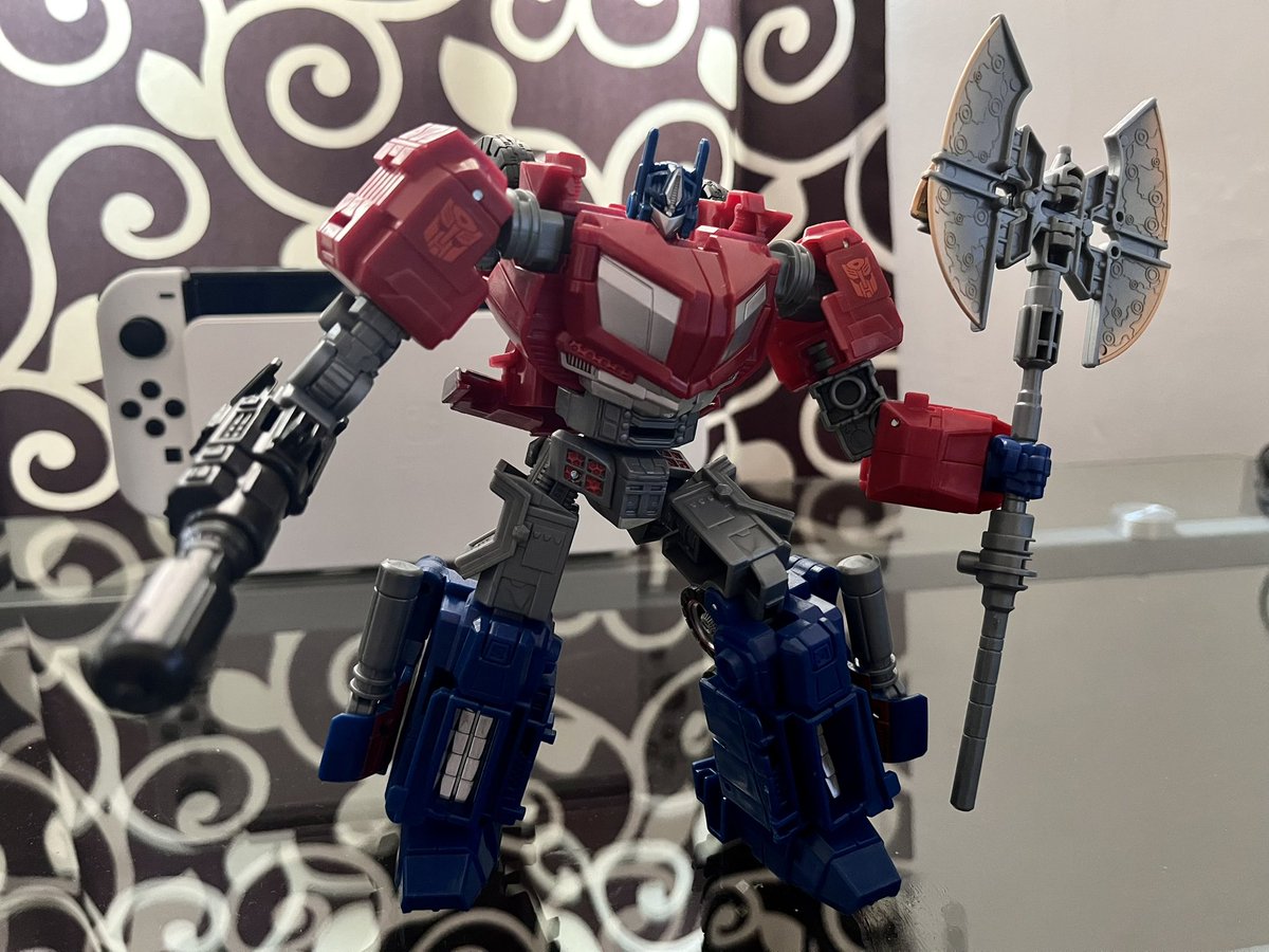 novoide's tweet photo. Siempre quise este #Optimus 👀
Espero que salgan más figuras de los videojuegos.
#Transformers #StudioSeries #WarForCybertron #GamerEdition #OptimusPrime https://t.co/azF09fLeBe