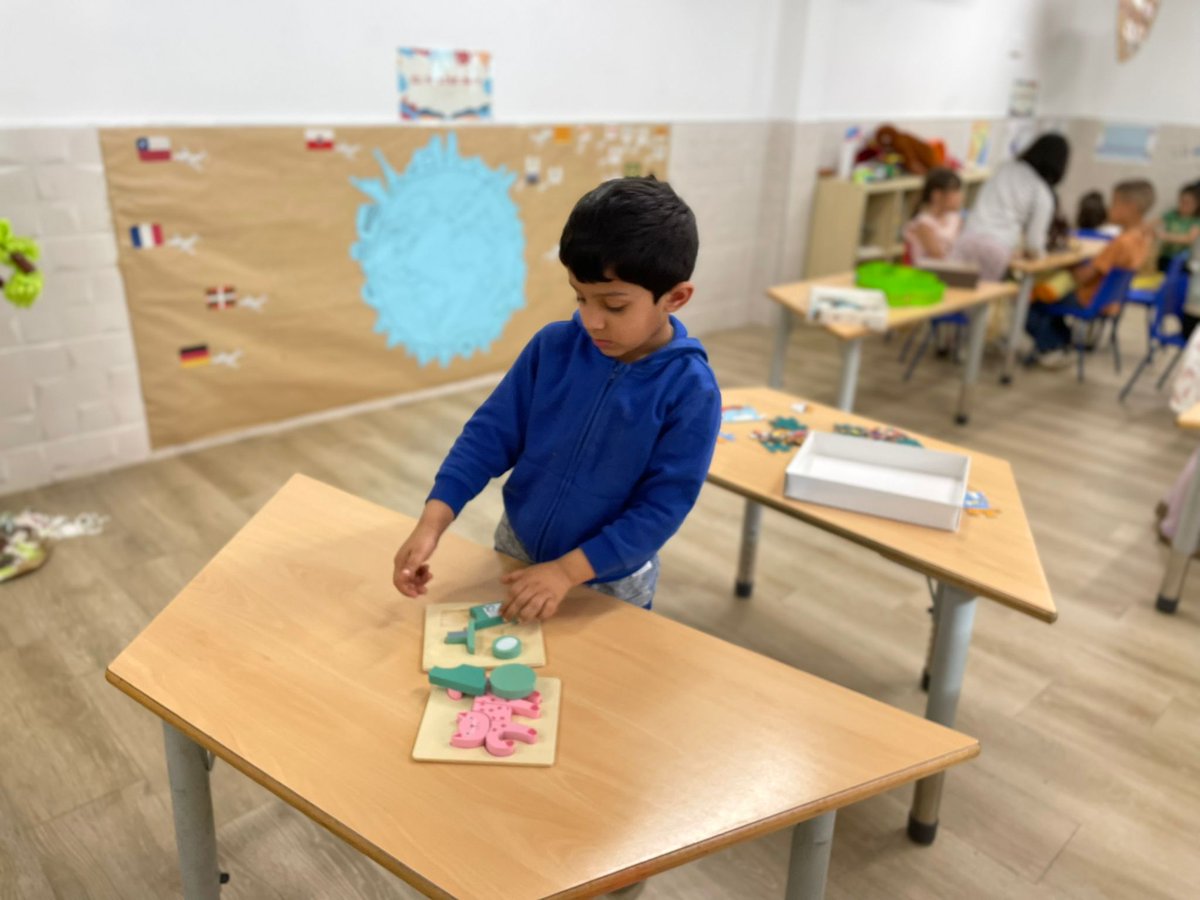 NouPatufet's tweet image. Tarda d’#ambients a l’espai d’infantil. Hem obert els ambients de llum, Descartes, mercat i hàbitats. Ho hem passat molt bé.
#NouPatufet #EscolesCoop @FTrams