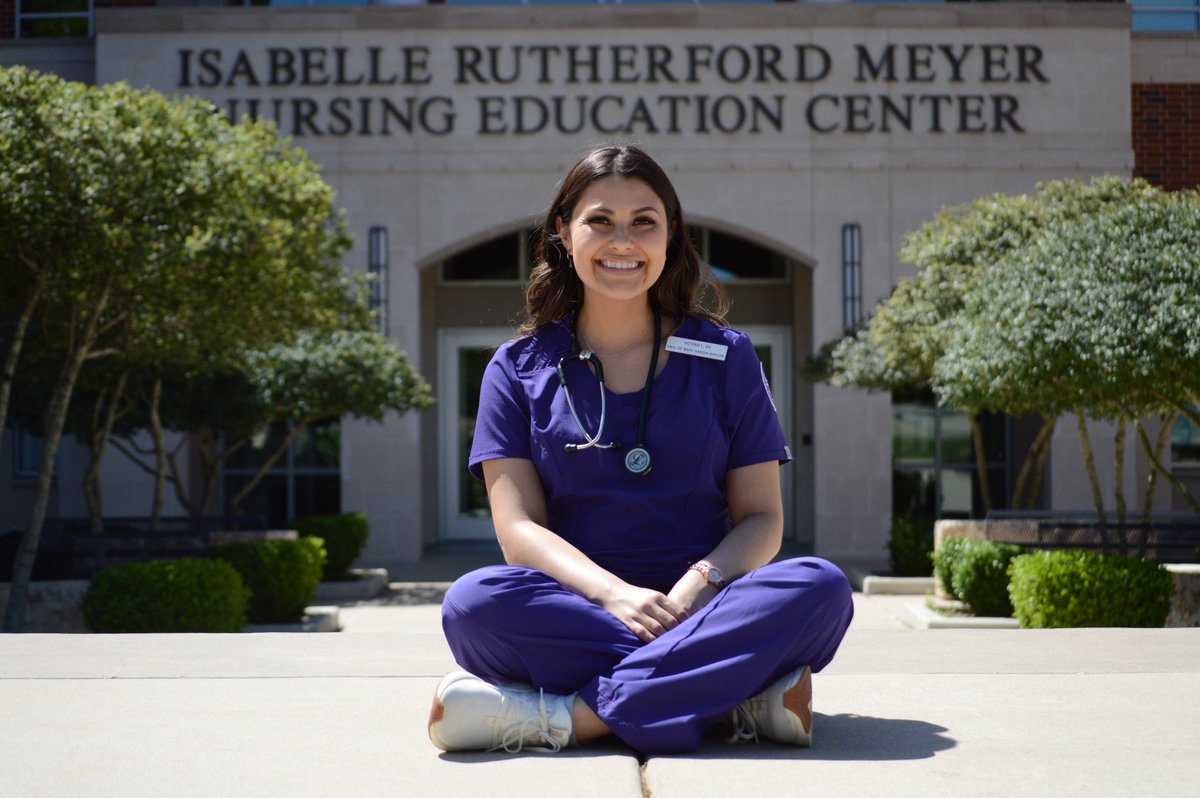 toritucker13's tweet photo. Few days away! #UMHBgrad https://t.co/u8R1MGiJRW