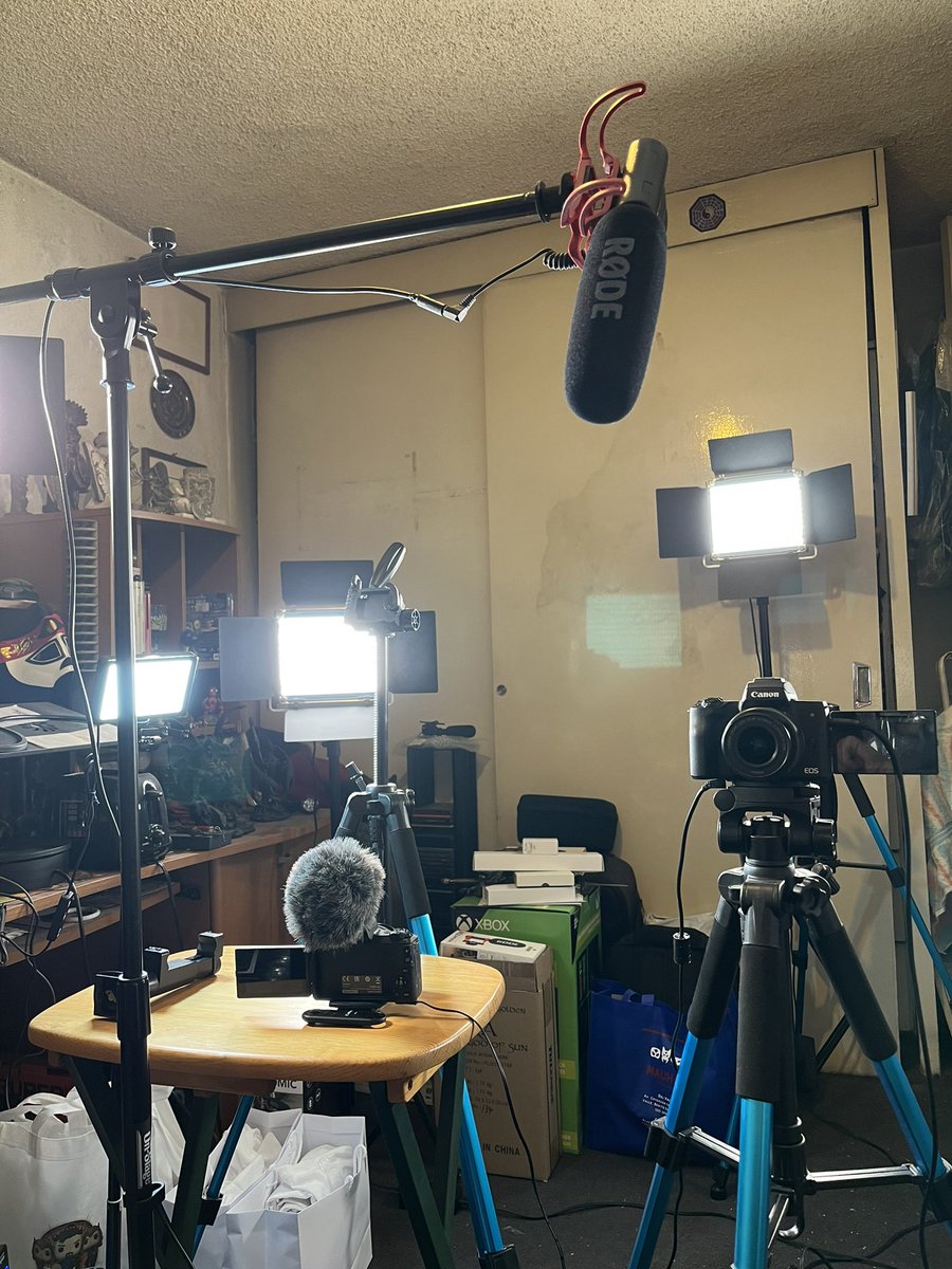 HughDraco's tweet image. Con ustedes; la mejora de audio definitiva para los videos!!!!!

Un #BoomStick y el #Rode #VideoMic!!!!

El día de hoy por la noche sale el video del Unboxing &amp;amp; Review!!!!!

#Audio #AudioBoom #AudioProfesional #Micrófono #CreaciónDeContenido #ContenidoDigital