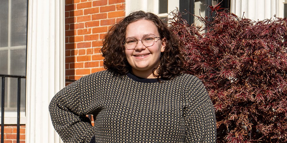 Countdown to Commencement: Lillian Whitcomb ~ "I majored in economics because I want to show the world of politics just how monetarily feasible saving the environment can be."
heidelberg.edu/blog/lillian-w…