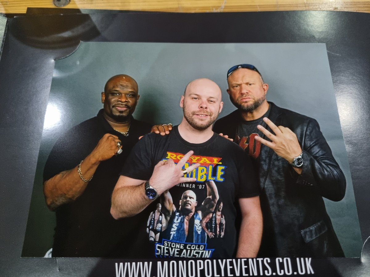 ryanleewhu's tweet photo. My all time favourite tag team of the attitude era pleasure to meet one of the greatest tag teams of all time all the way from dudleyville @TestifyDVon and @bullyray5150 The Dudley Boyz #GETTheTables #Testify #3D https://t.co/ZNIXyFIB42