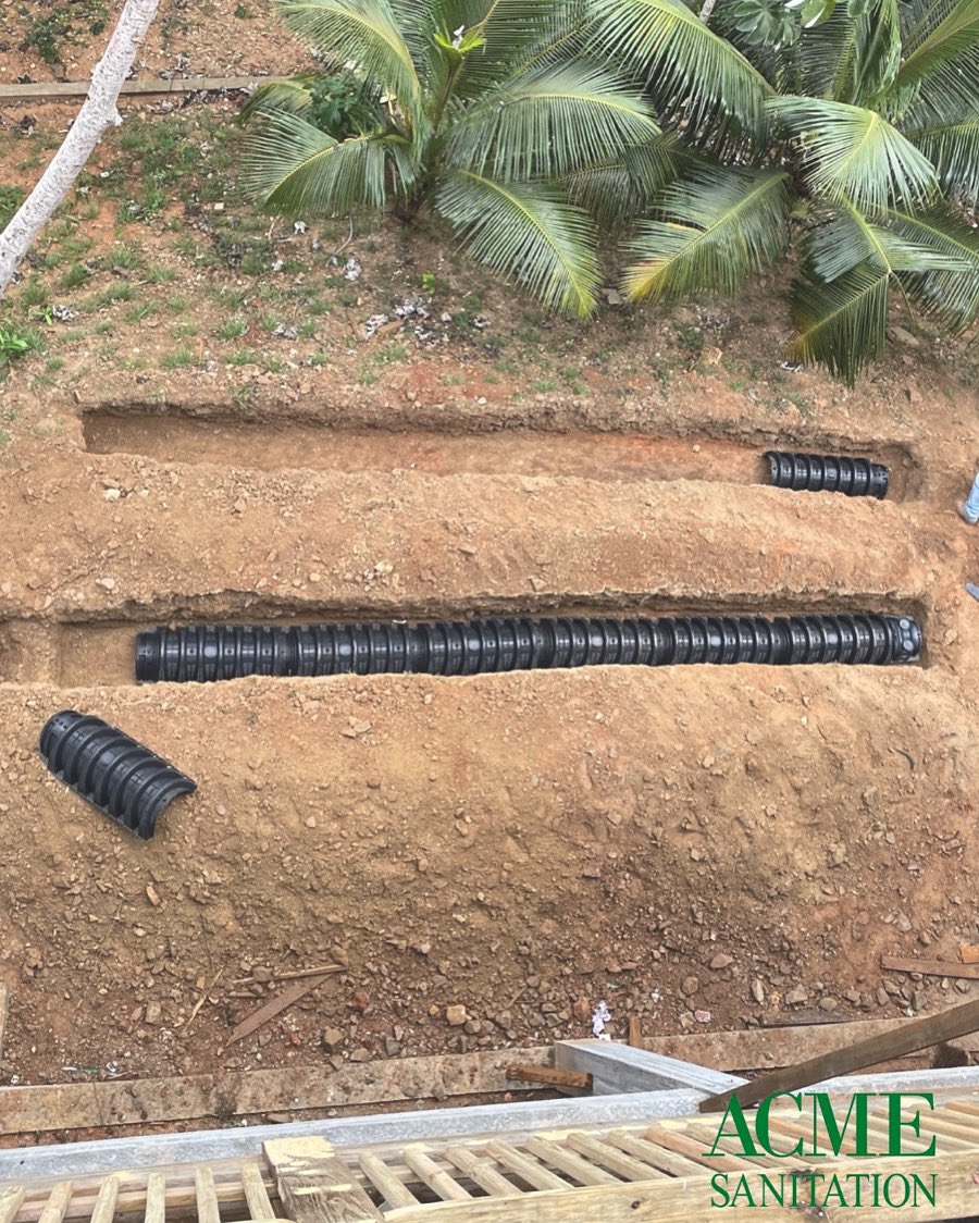 ACMESanitation's tweet photo. The main job of the leach field is to remove contaminants like harmful coliform bacteria from septic tank effluent before they reach the water table or groundwater. 

Call us for a free evaluation of your septic system! Let’s help keep Roatán clean 💧
📱: 9480-3523 📱: 9396-5293 https://t.co/gtVgPDW6MV
