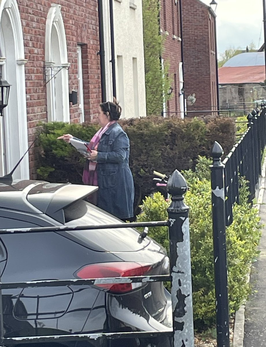 DeclanKearneySF's tweet image. Listening to the concerns of local people in Portmore Hall &amp;amp; Weavers  Meadow #Crumlin tonight: 

Explaining Sinn Féin’s commitment to #WorkingForAll &amp;amp; to making politics work:

In these areas we are asking constituents to vote @MaighreadNiChon number 1️⃣
@annemarielogue number 2️⃣