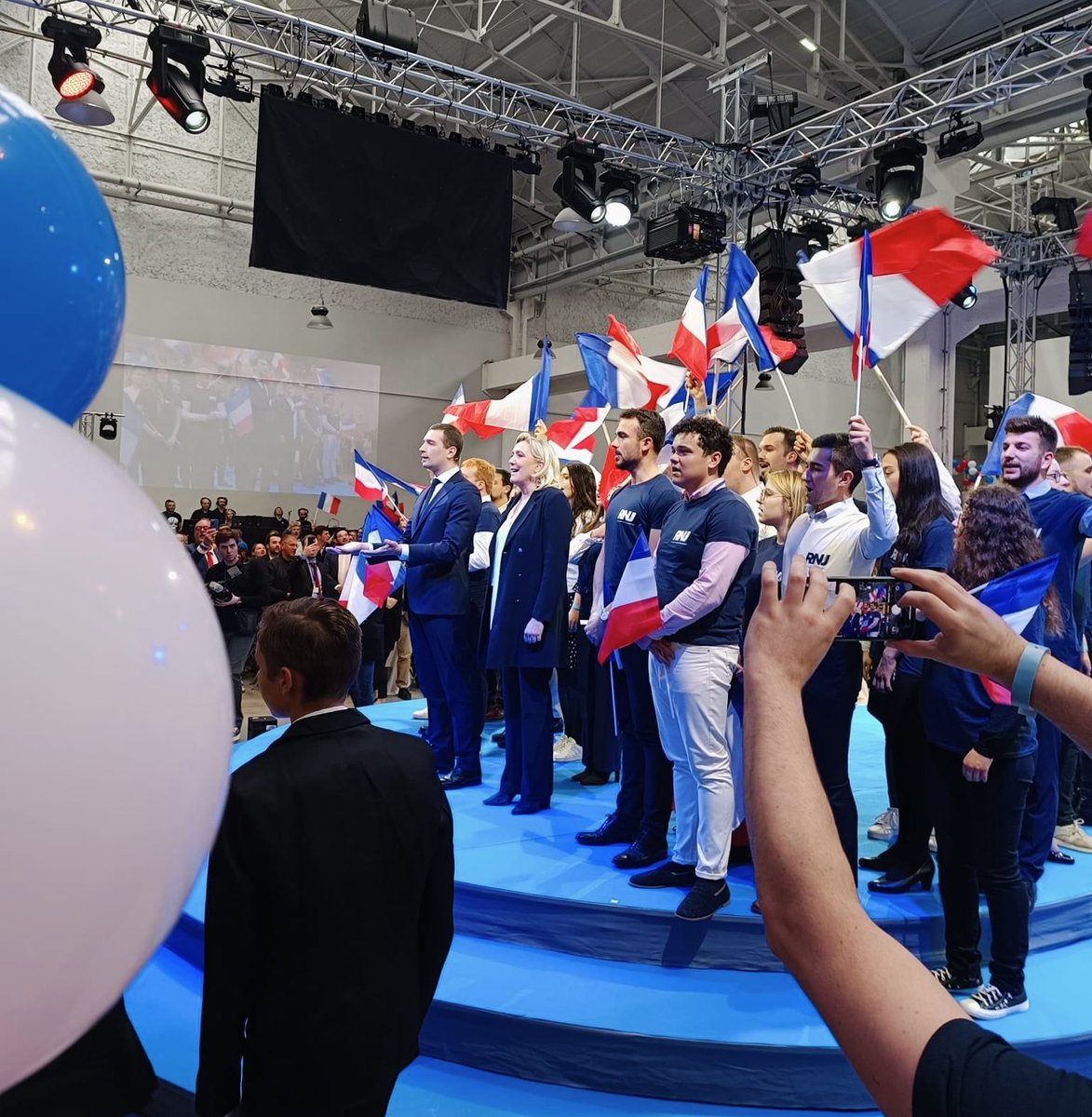 📍Carré des Docks - Le Havre 🇫🇷
#RassemblementNational #LeHavre
#FêteDeLaNation #1erMai2023