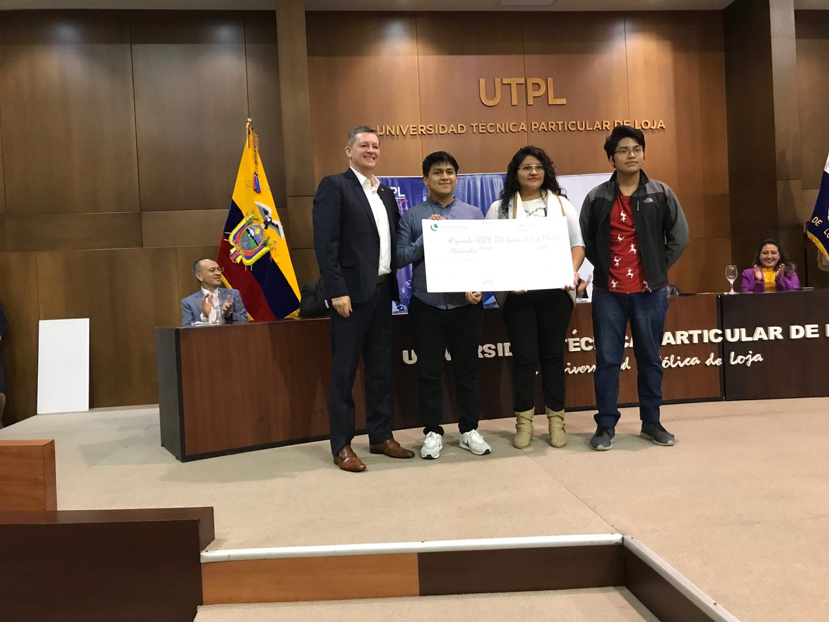pdirene's tweet image. @NixonVuele y su equipo, ganan el 1er.lugar en el RETO @utpl en vinculación con la empresa @BancodeLoja_. Éxitos en ese prometedor futuro profesional mi Sobrino. Bendiciones.