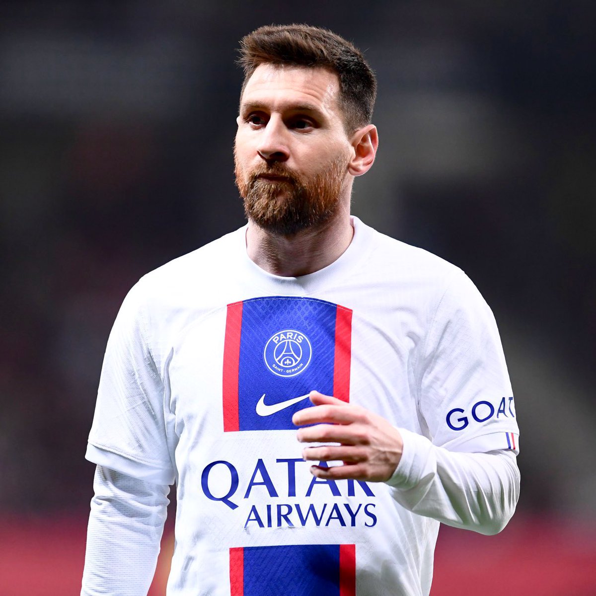 B24PT's tweet photo. Messi foi suspenso pelo PSG por duas semanas depois de uma viagem à Arábia Saudita sem autorização do clube, informa @RMCsport https://t.co/MgyTsNdsUq