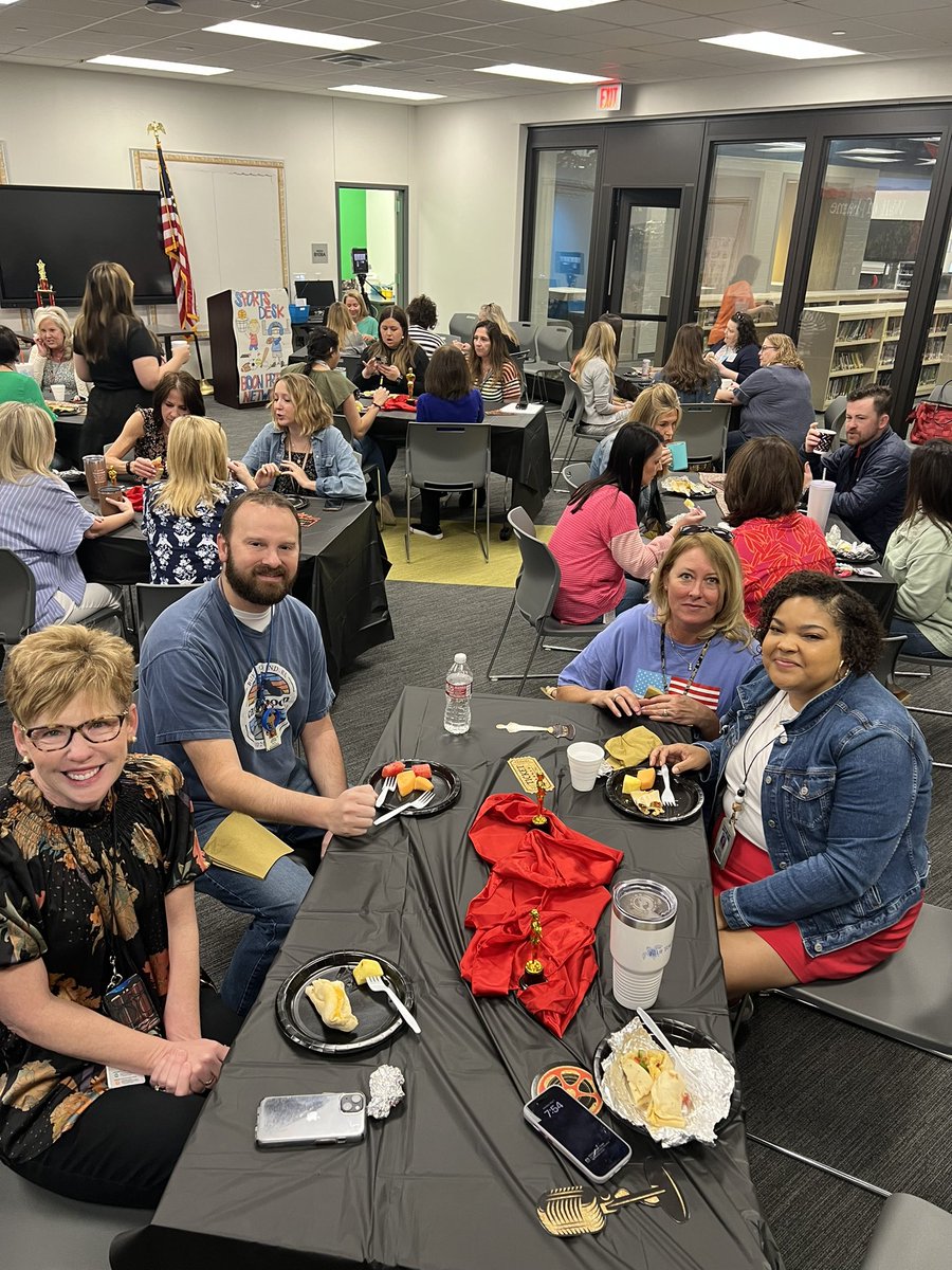 Huge shoutout to our amazing PTA for organizing room coverage so our teachers could enjoy breakfast!