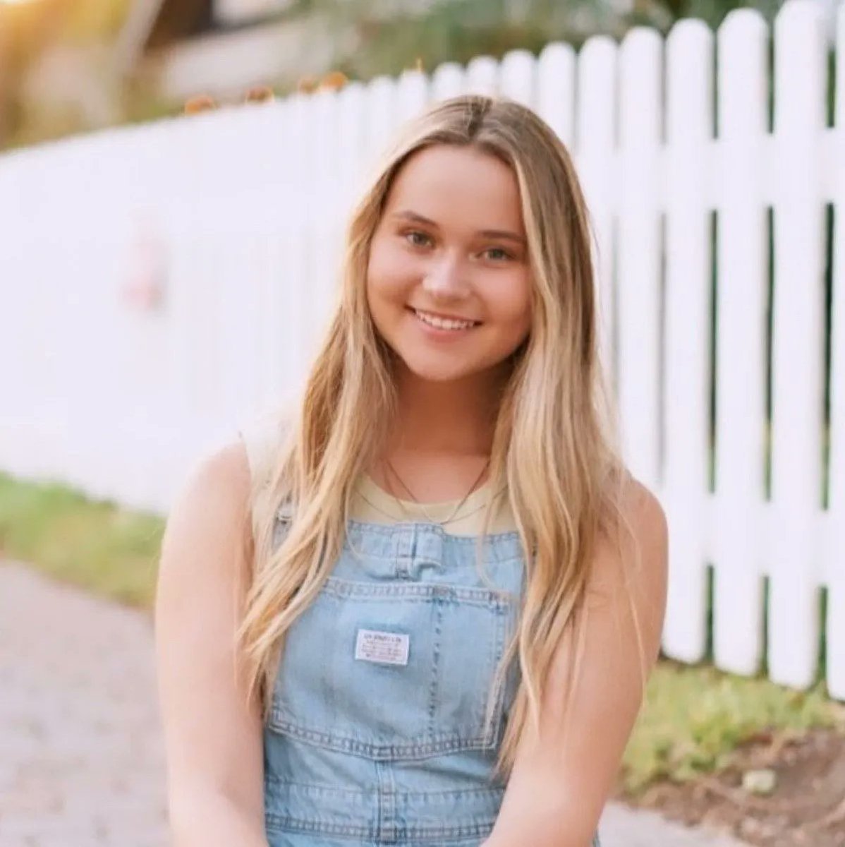 JoAna Mucklow is a finance and marketing double major from Tampa Florida. She was recently selected as a “Who’s Who” honoree. “Ole Miss and the School of Business have given me endless support, brought me friends, and given me such a wonderful community to count on!"