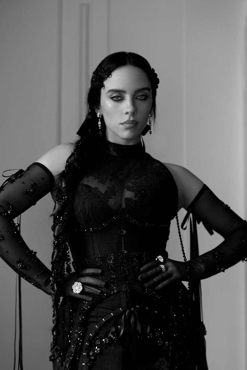 Billie Eilish graced the #MetGala red carpet in a custom Simone Rocha gown and sheer black opera gloves, but some Cartier jewels were the finishing touch. Photograph by Greg Williams. : https://t.co/2RQn1jY4tw Billie Eilish graced the #MetGala red carpet in a custom Simone Rocha gown and sheer black opera gloves, but some Cartier jewels were the finishing touch. Photograph by Greg Williams. : https://t.co/2RQn1jY4tw