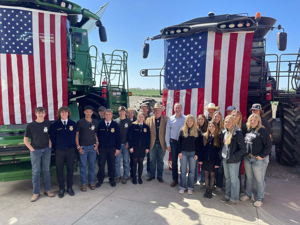 This morning, <a href="/CongressmanGT/">Glenn "GT" Thompson</a> and <a href="/RepMann/">Tracey Mann</a> visited Knopf Farm in Gypsum to hear from farmers, ranchers, producers—and <a href="/KansasFFA/">Kansas FFA</a> leaders!—in Kansas’ Big First. 🚜