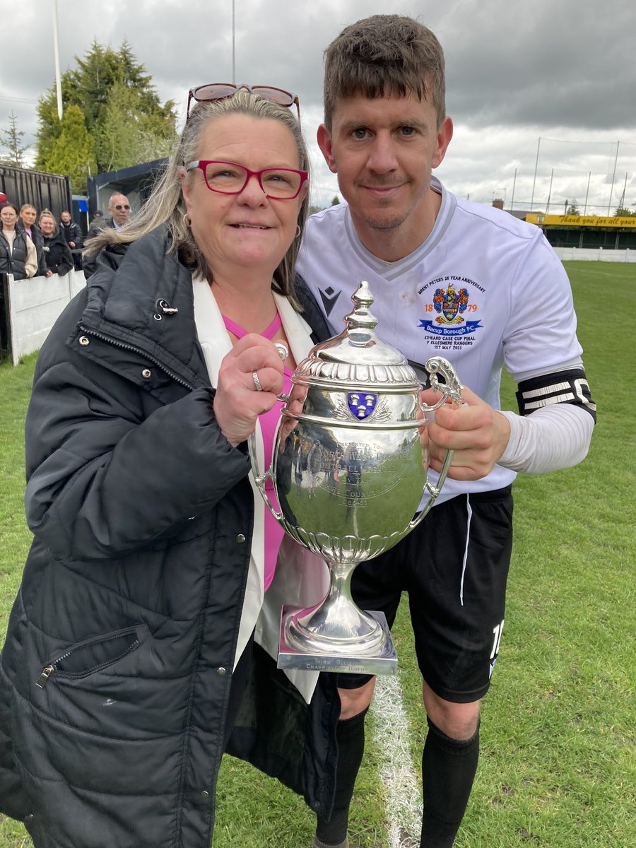 The least us boys can give you both back for everything you do that keeps <a href="/BacupBoro/">Bacup Borough FC</a> ticking day in day out so thank you!!! Like always our fans were special yesterday so thank you also, helped the lads massively, see you all next Monday to do it all over again 🤞⚽️🏆❤️