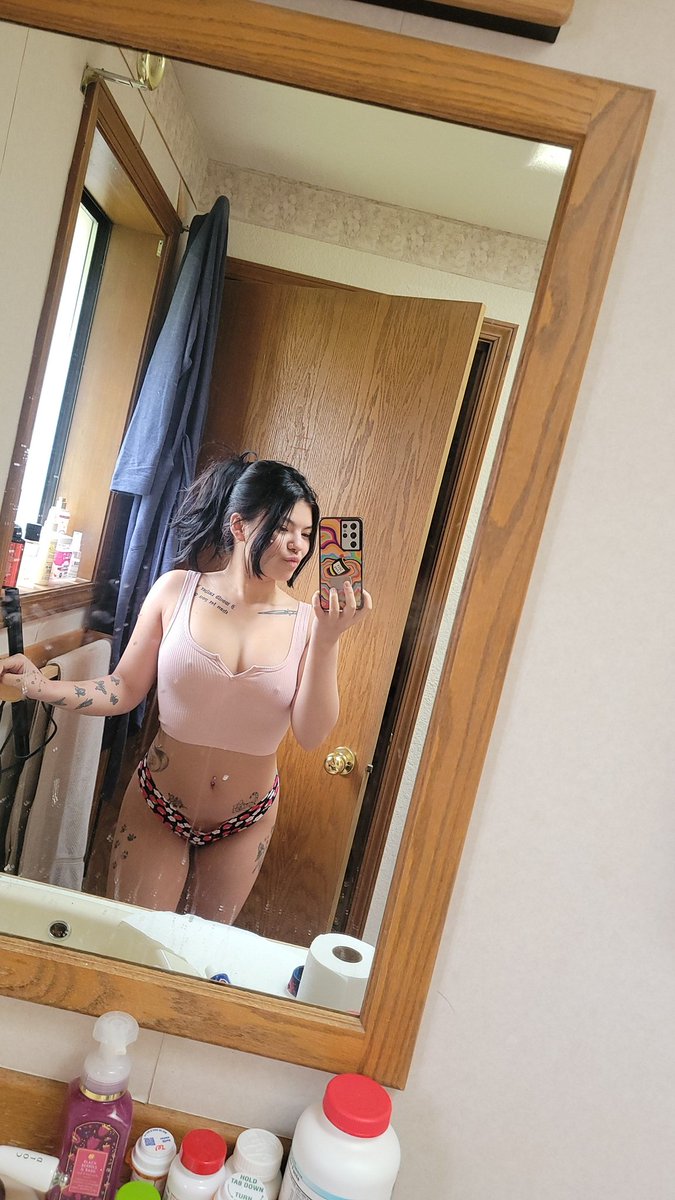 baby_kdoll's tweet photo. Go sub!!😚
https://t.co/4grn2mhJBJ
#onlyfansgirl #onlyfansbabe #onlyfanspromo #naughty #tipmenu #girlfriend4aday #findomgoddess #imagoodlittleprincess #girlongirl #onmyknees https://t.co/yTTrUdqcDQ